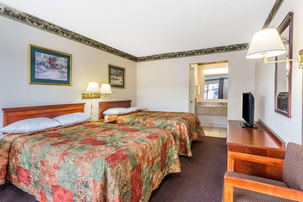 Days Inn By Wyndham Ashland Kültér fotó